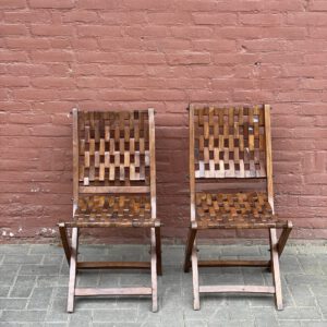 Vintage houten stoelen met geweven zitvlalk